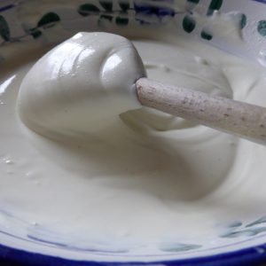 Aufstriche auf Basis von Magertopfen und Magerjoghurt